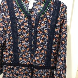 Navy blouse with wide sleeves